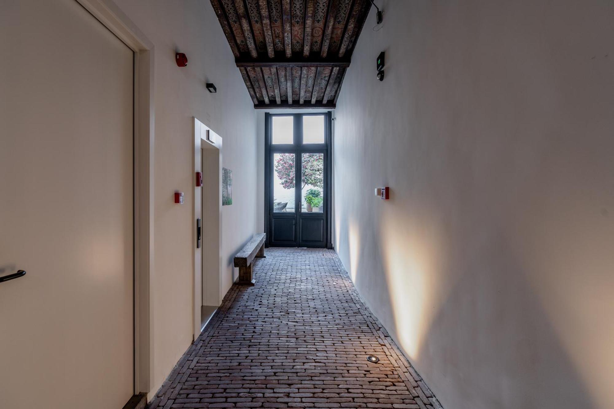 Btfl Living Antwerpアパートメント エクステリア 写真
